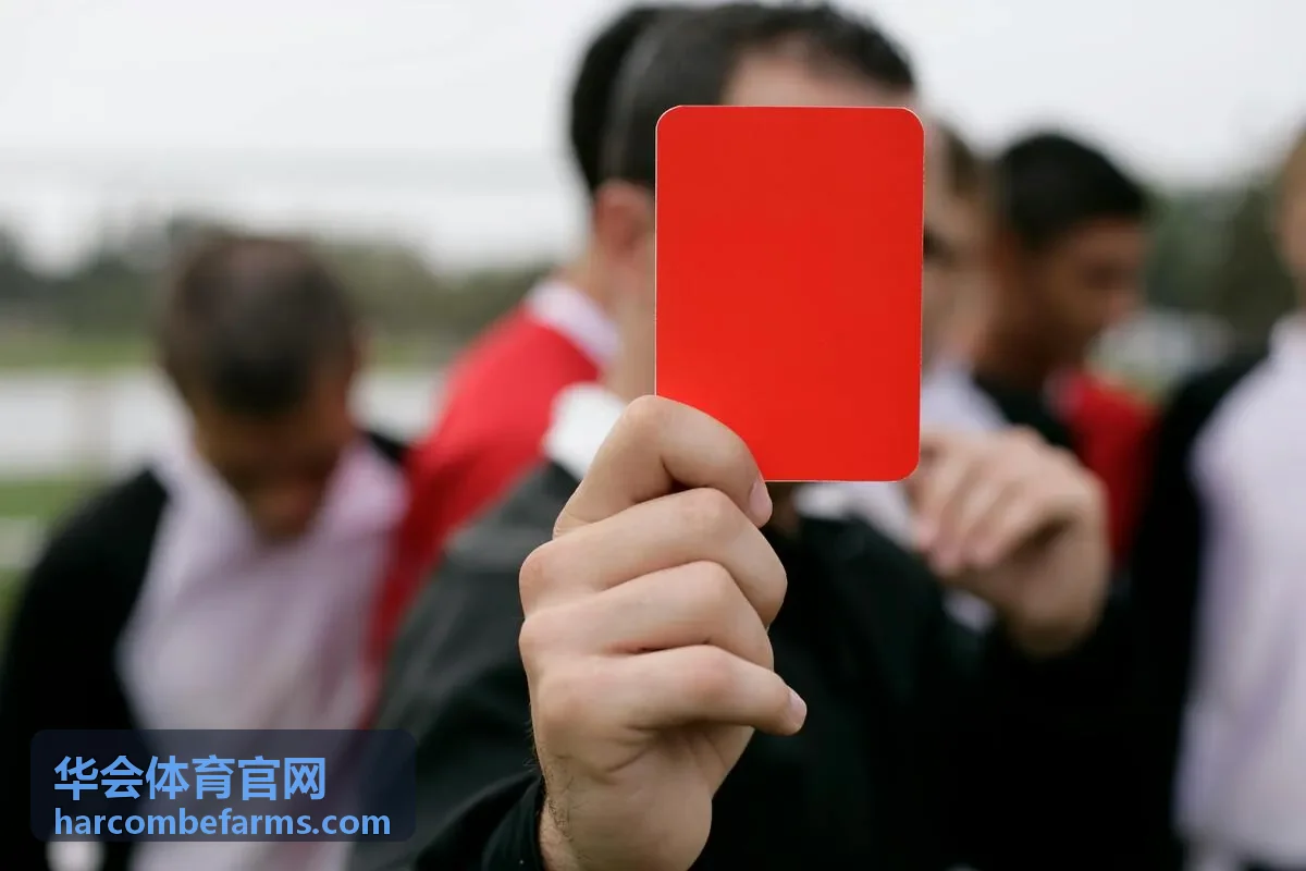 华会体育官网青少年田径训练营跑步训练照片